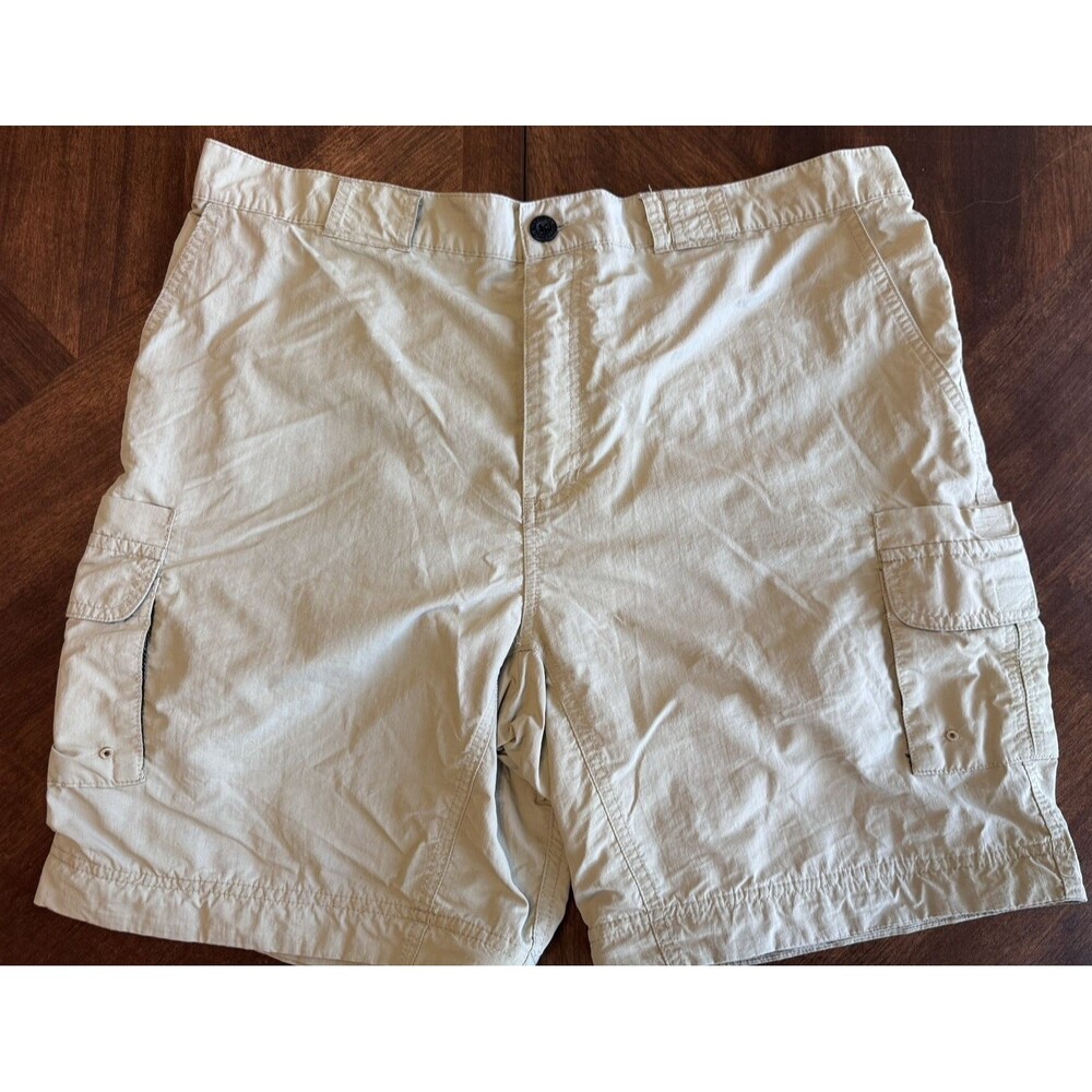 Magellan Pants Mens XL Khaki Fish Gear Shorts Zip Athletic Hiking